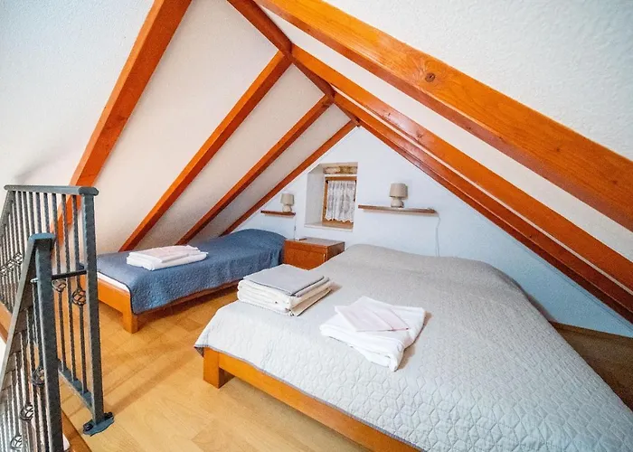 Mediteraneo Apartman *